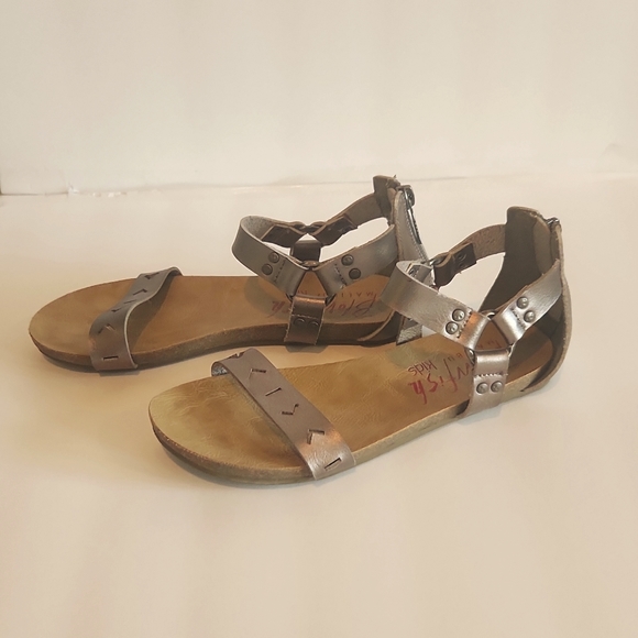 Sandals - Picture 4 of 8